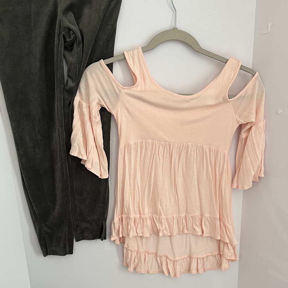 Joyfolie Blush Cold Shoulder Ruffle Blouse and velvet gray pants!